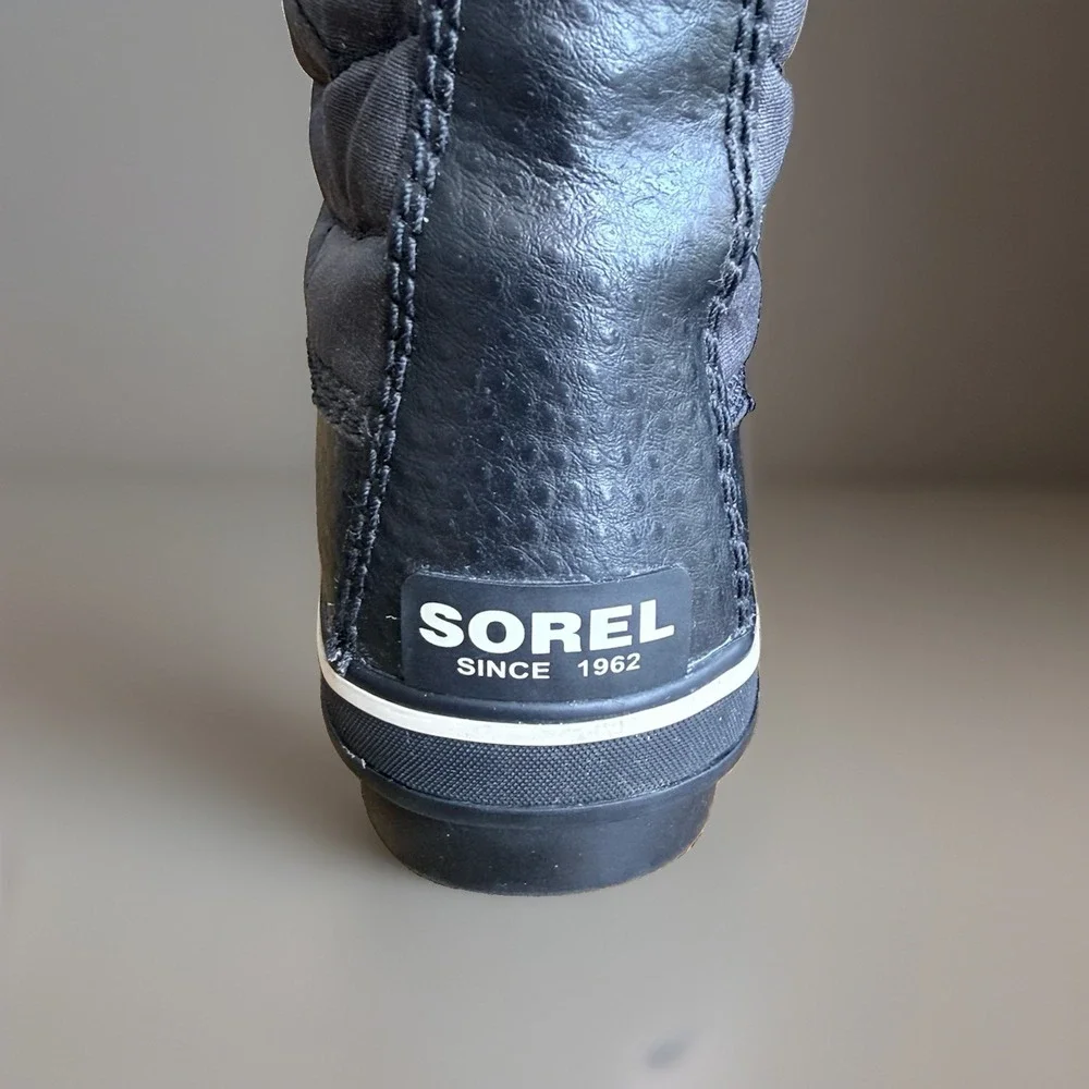 Sorel Tofino Snow Boot Womens Size 8 Black Quilted Fur Waterproof BARELY USE